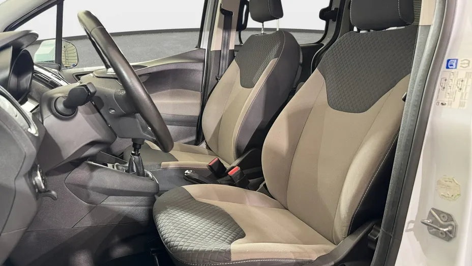 FORD Tourneo Courier -