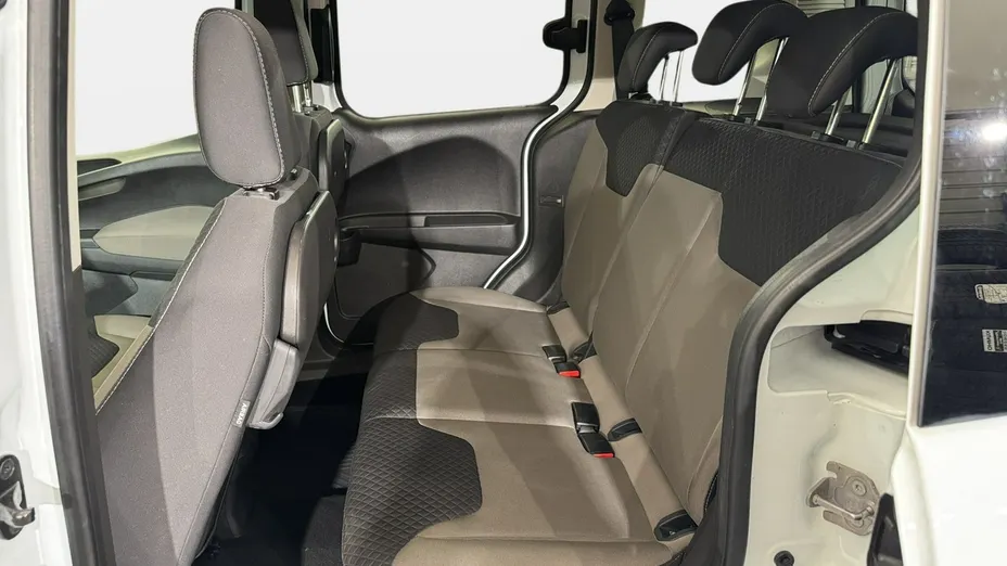 FORD Tourneo Courier -