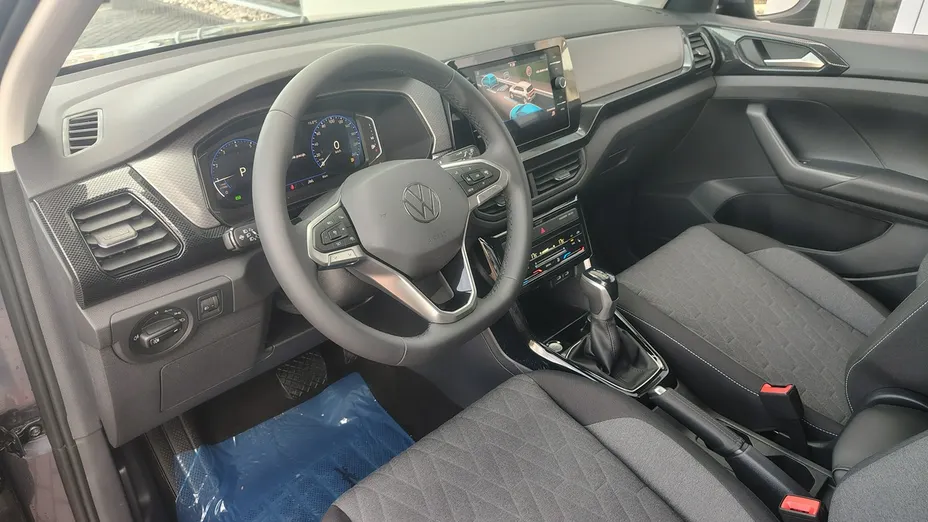 VOLKSWAGEN T-Cross -