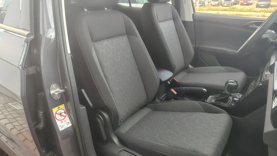 VOLKSWAGEN T-Cross -