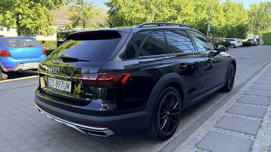 AUDI A4 -