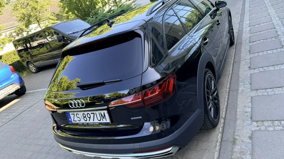 AUDI A4 -