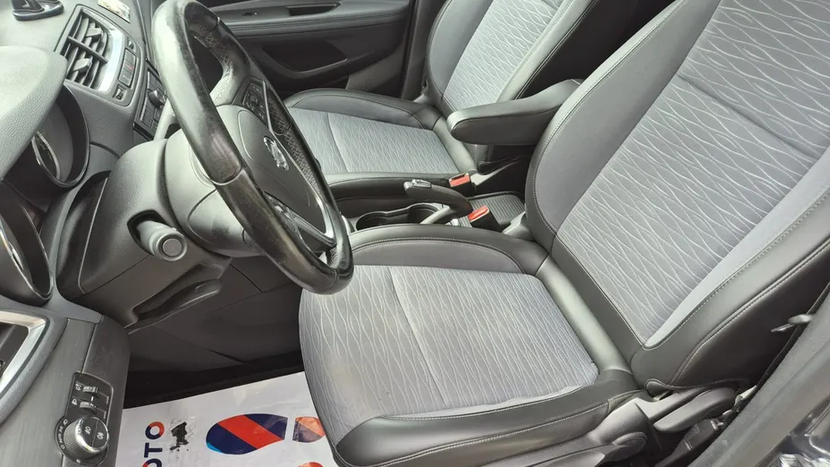 OPEL Mokka -