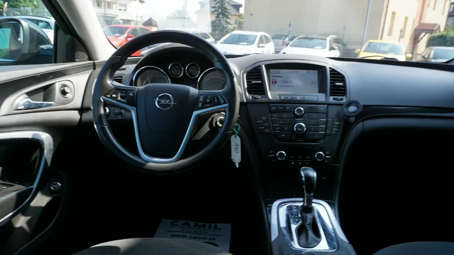 OPEL Insignia -