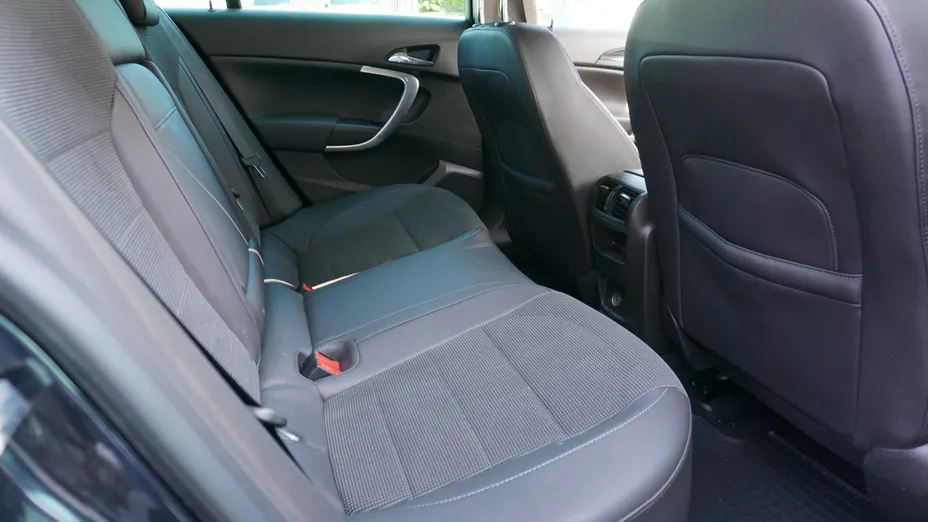 OPEL Insignia -