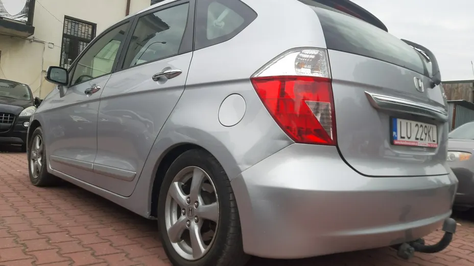 HONDA FR-V -
