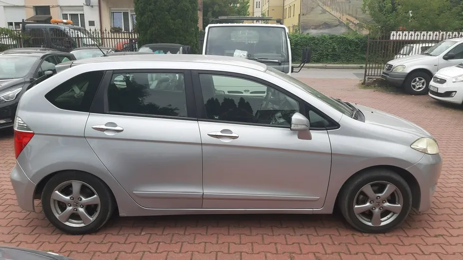 HONDA FR-V -