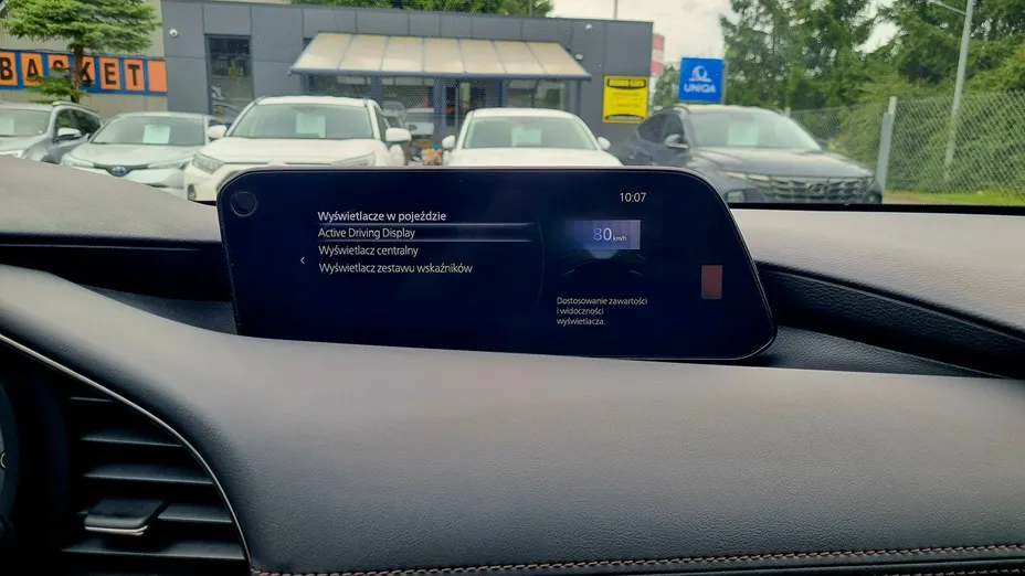 MAZDA 3 -