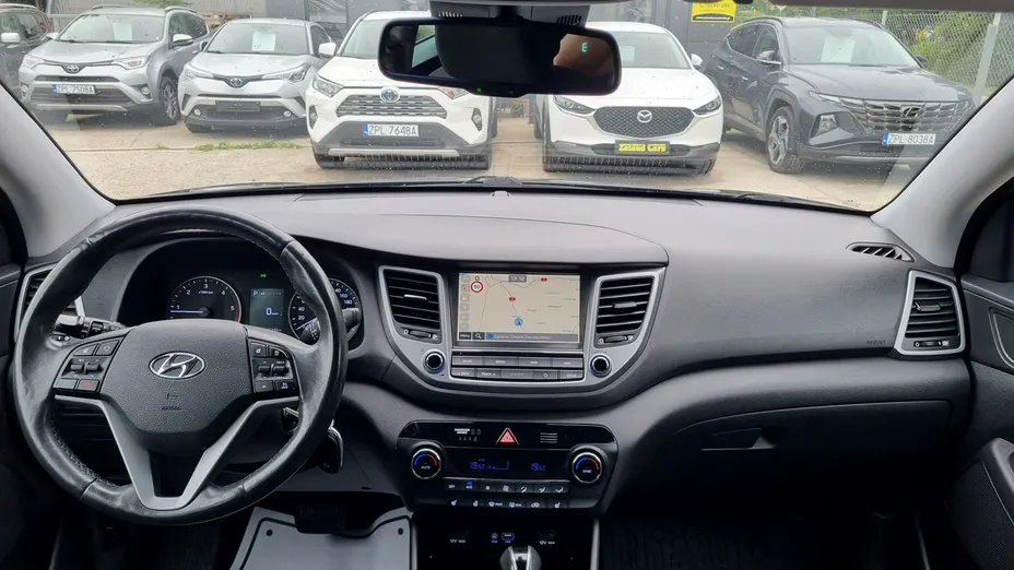 HYUNDAI Tucson -