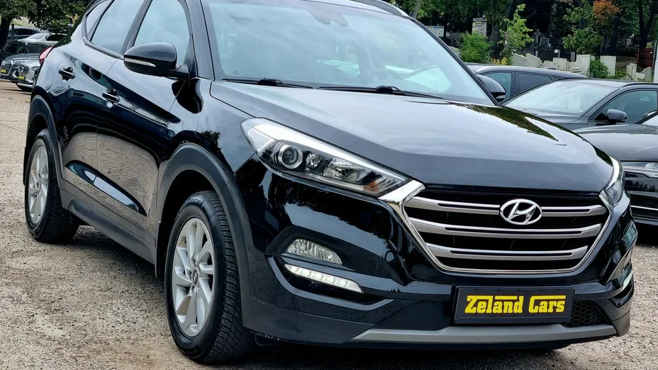 HYUNDAI Tucson -