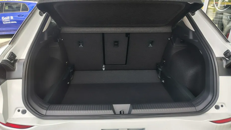 VOLKSWAGEN T-ROC -