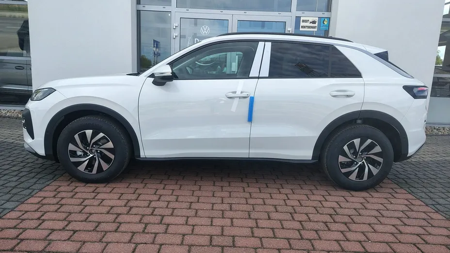 VOLKSWAGEN T-ROC -