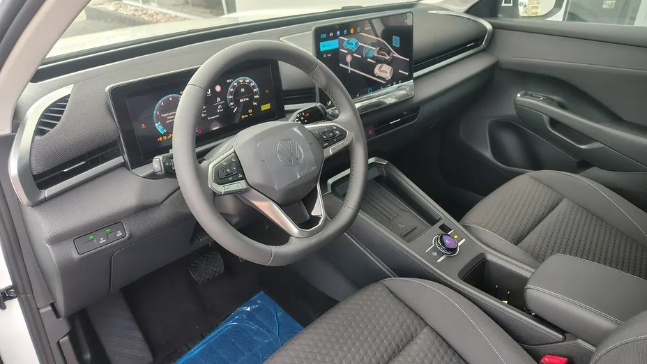 VOLKSWAGEN T-ROC -