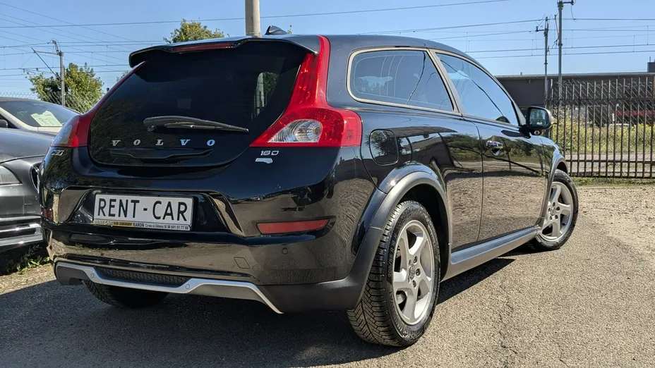 VOLVO C30 -