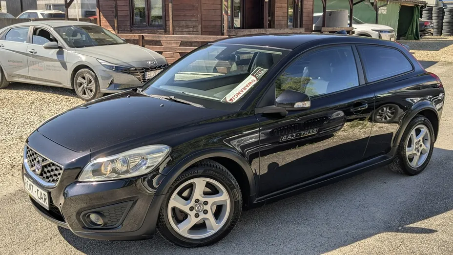 VOLVO C30 -