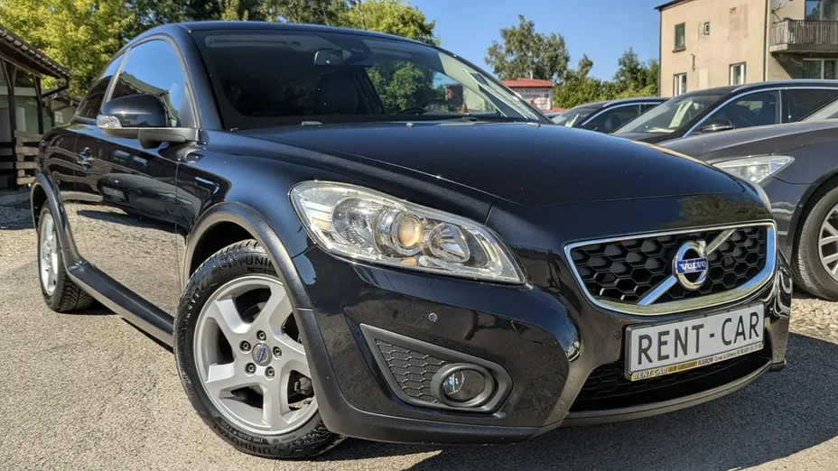 VOLVO C30 -