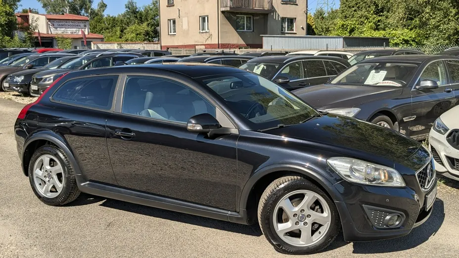 VOLVO C30 -