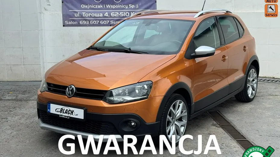 VOLKSWAGEN Polo -