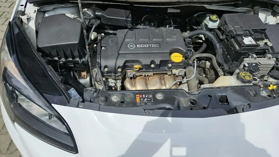 OPEL Corsa -
