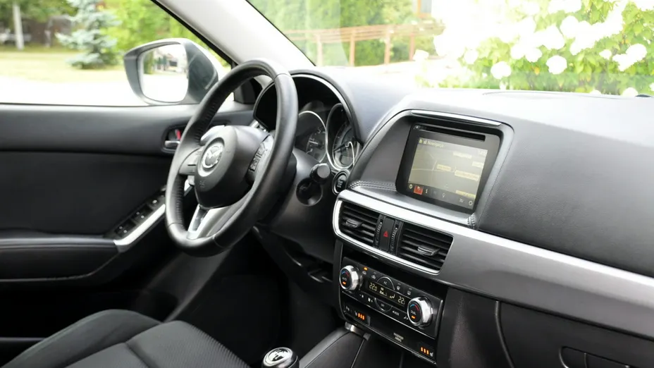 MAZDA CX-5 -