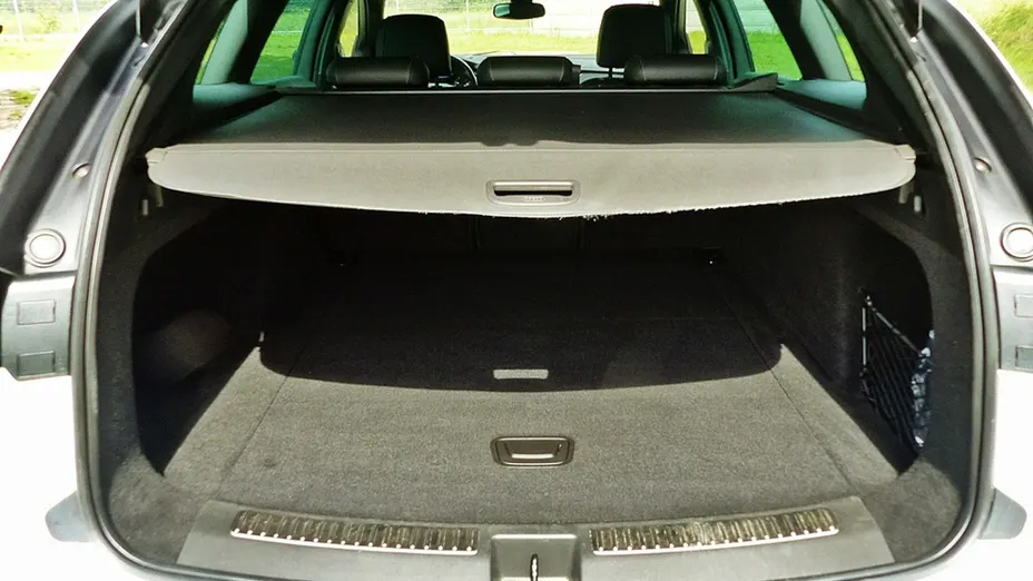 OPEL Insignia -