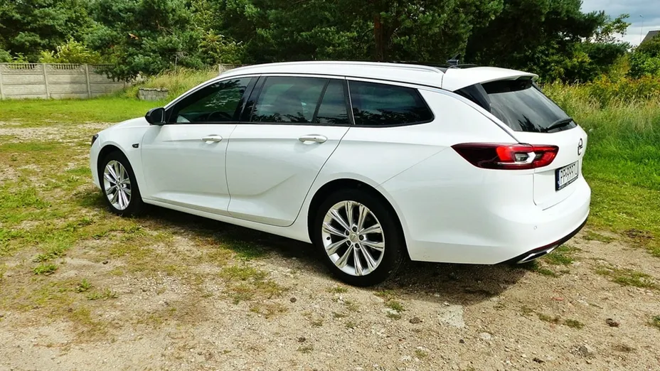 OPEL Insignia -