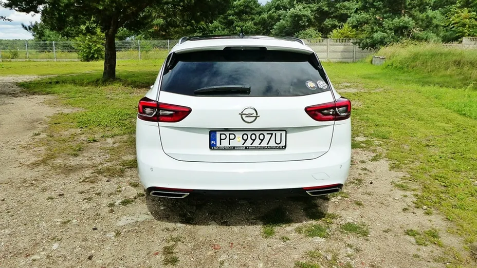 OPEL Insignia -