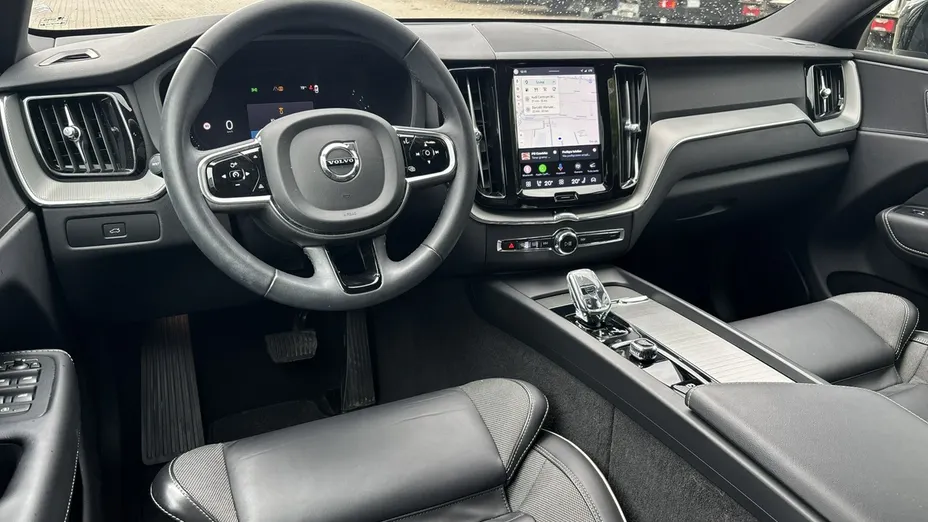 VOLVO XC60 -