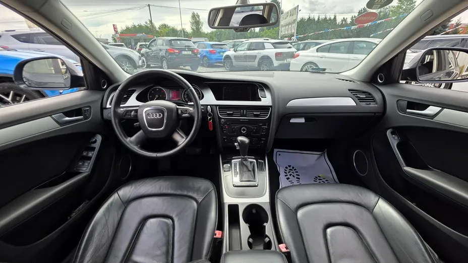 AUDI A4 -