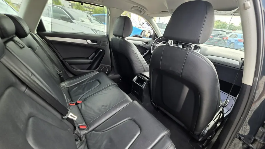 AUDI A4 -