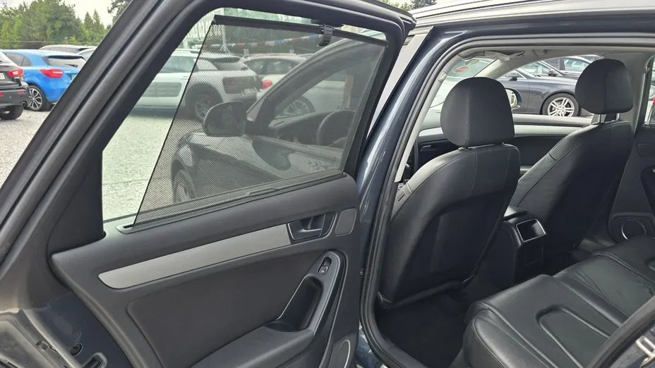 AUDI A4 -
