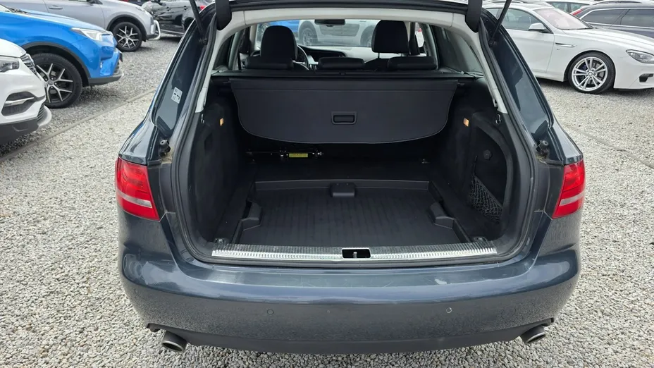 AUDI A4 -