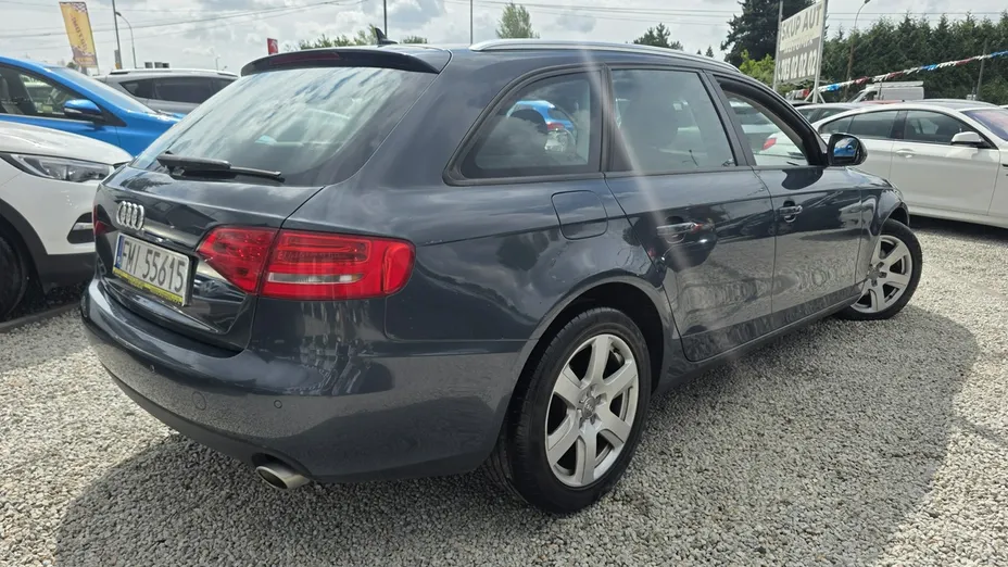 AUDI A4 -