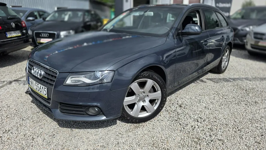AUDI A4 -