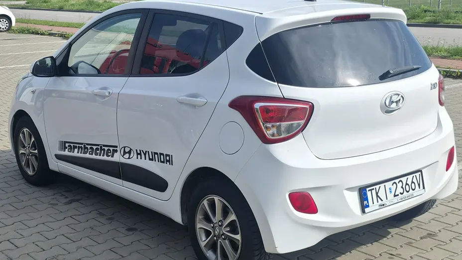 HYUNDAI i10 -