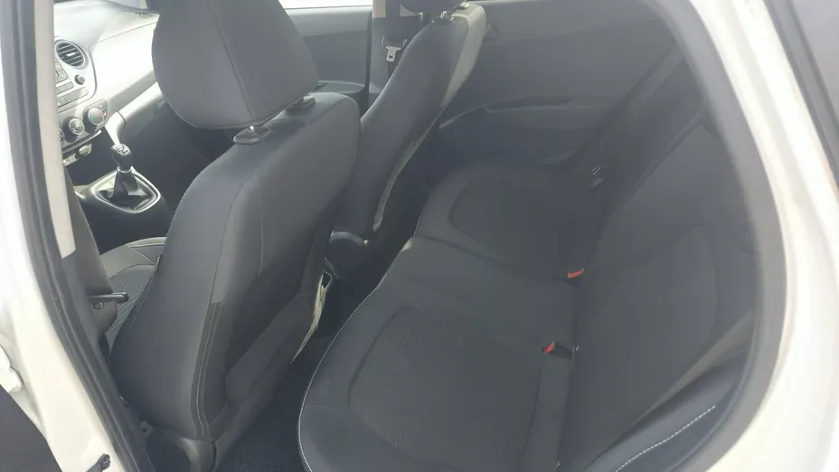 HYUNDAI i10 -