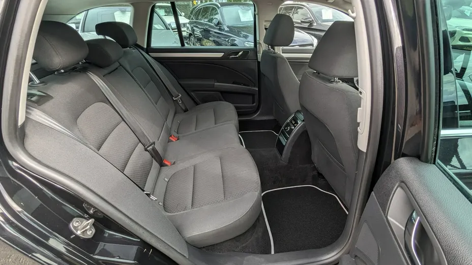 SKODA Superb -