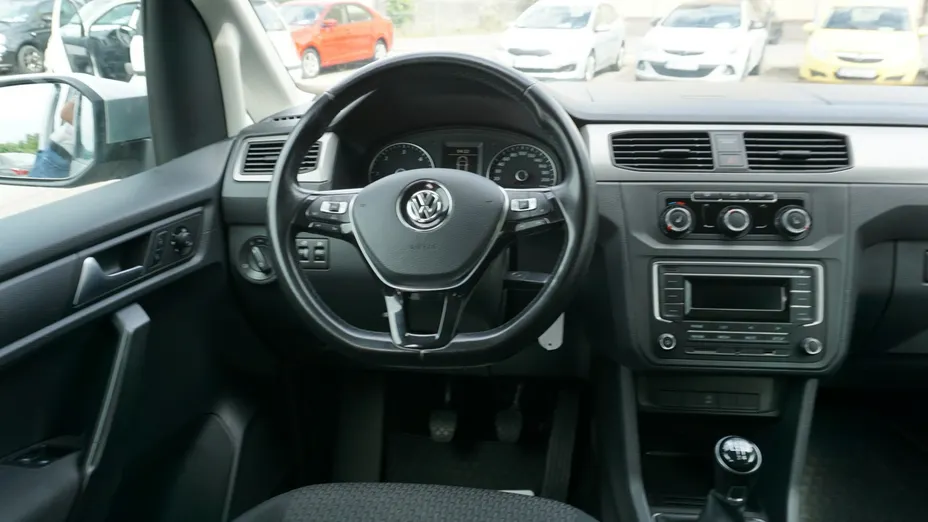 VOLKSWAGEN Caddy -
