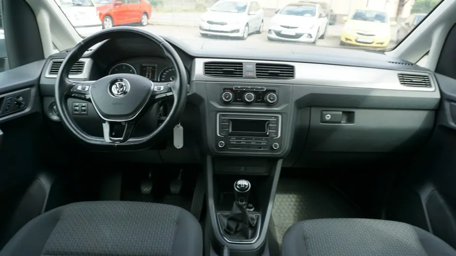 VOLKSWAGEN Caddy -