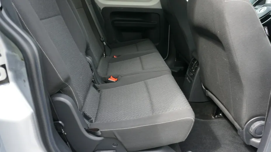 VOLKSWAGEN Caddy -