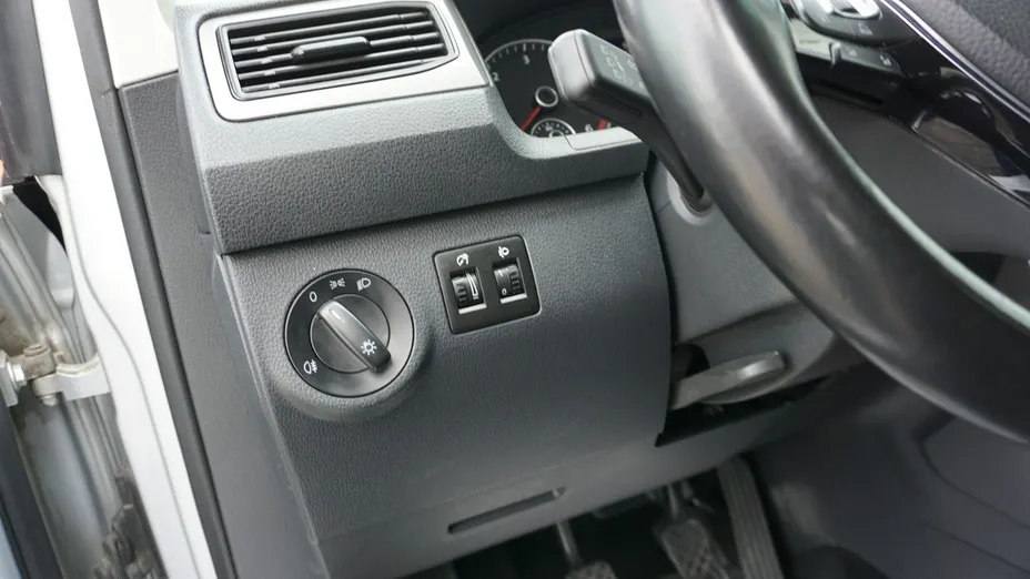 VOLKSWAGEN Caddy -
