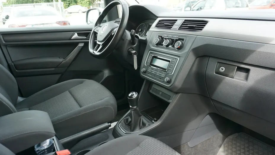 VOLKSWAGEN Caddy -
