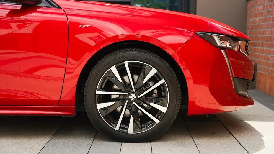 PEUGEOT 508 -