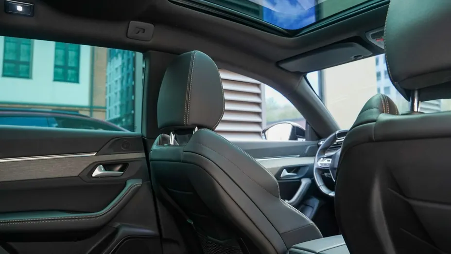 PEUGEOT 508 -