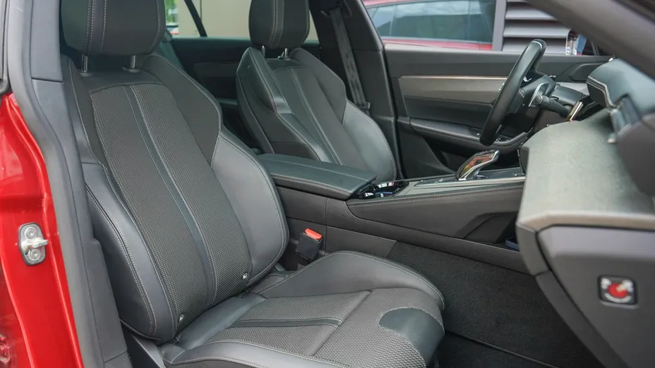 PEUGEOT 508 -