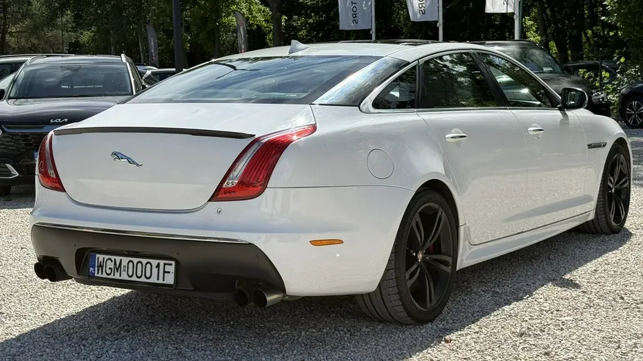 JAGUAR XJR -