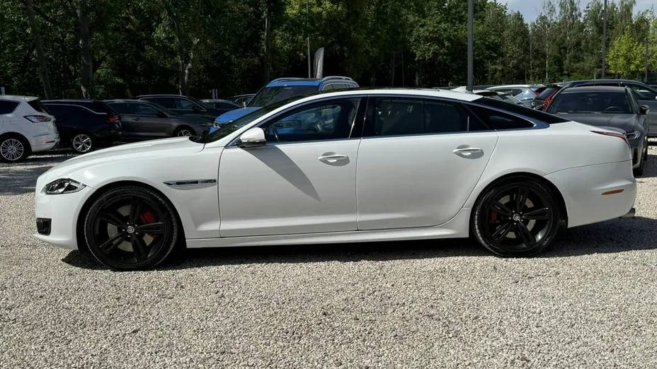 JAGUAR XJR -