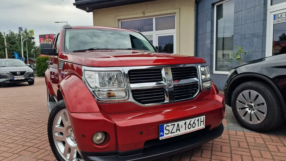 DODGE Nitro -