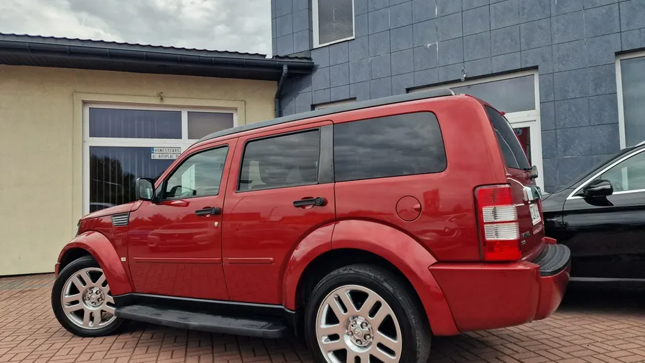 DODGE Nitro -