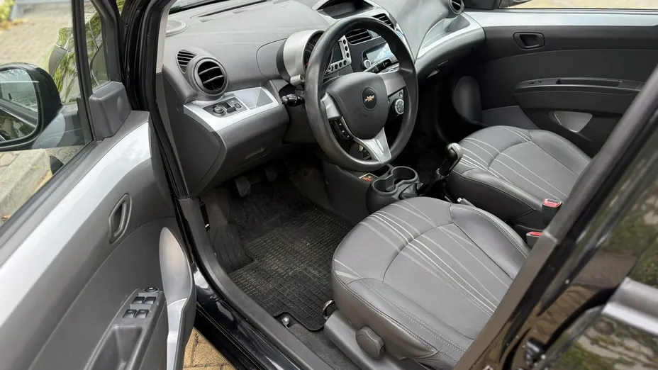 CHEVROLET Spark -